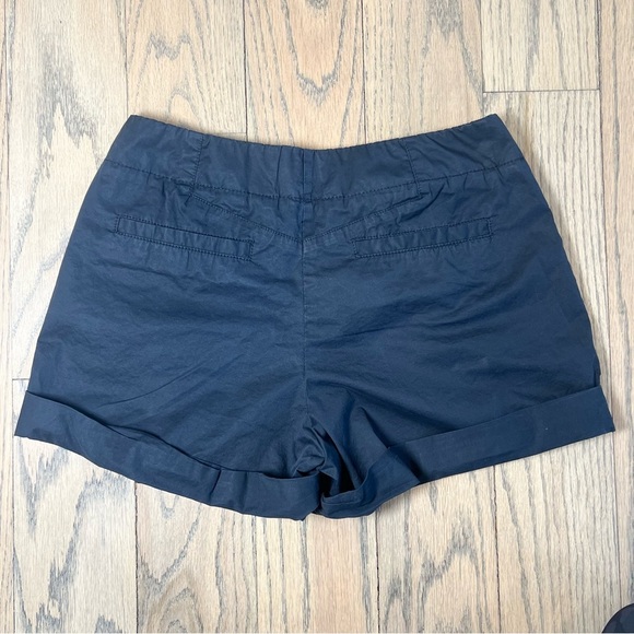 Thoery Women’s Black Cuffed Pleated Shorty Shorts Size 00 - Picture 6 of 12